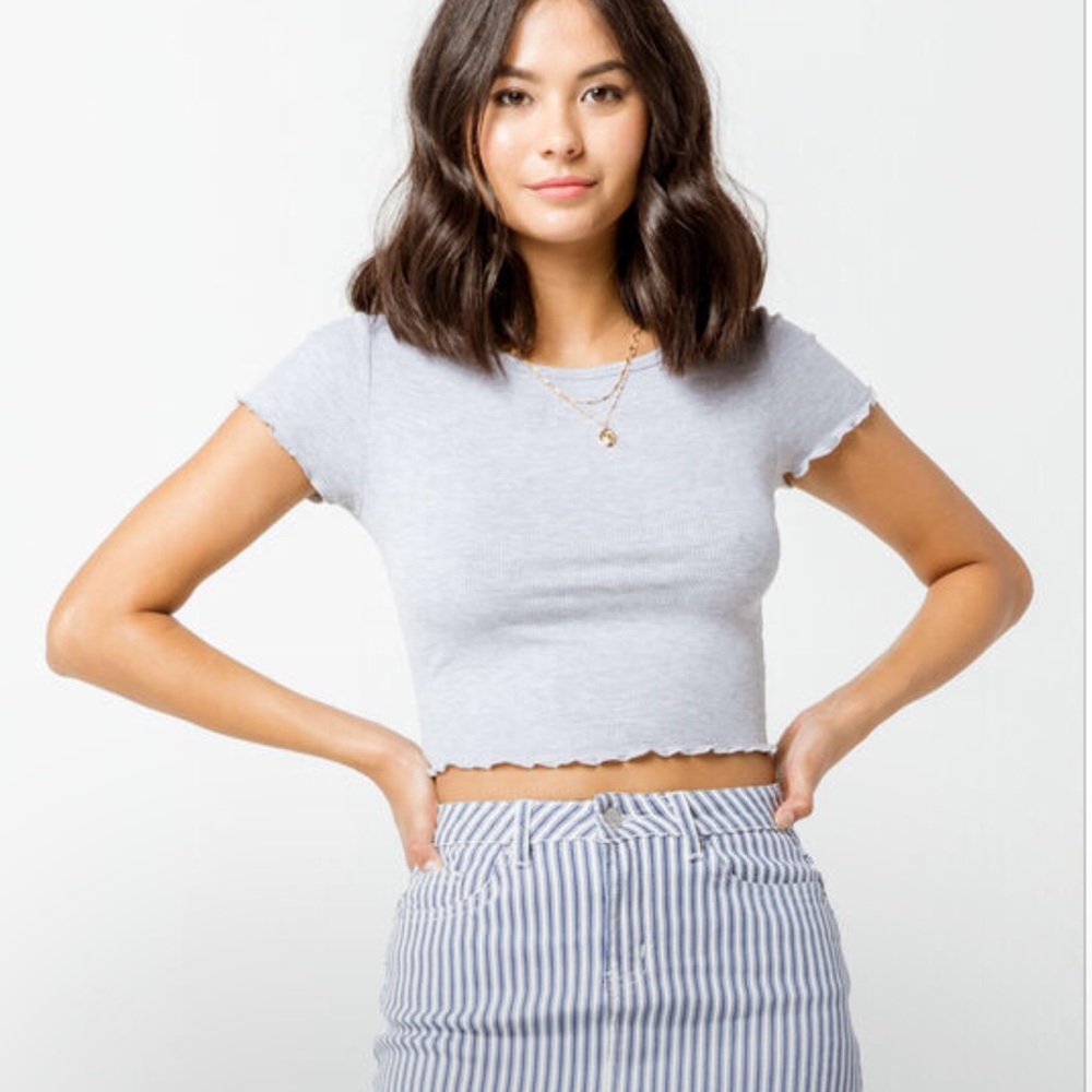 Bozzolo Ribbed Lettuce Edged Crop top